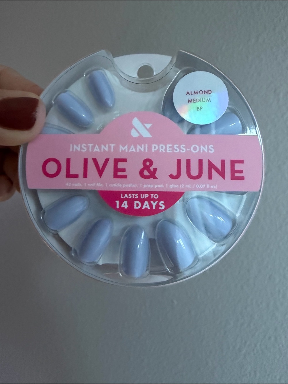 Olive & June Instant Mani Press-Ons in Light Lavender